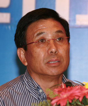 中聯(lián)盈地董事長