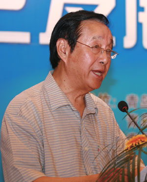 國務(wù)院原參事、建設(shè)部環(huán)境技術(shù)中心主任、博士生導(dǎo)師